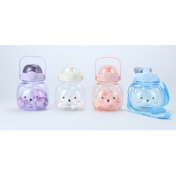 Бутылка, пластик, 900 мл, ассорти 4 вида, ремешок текстильный, трубочка, Мишка, КОКОС, 253546